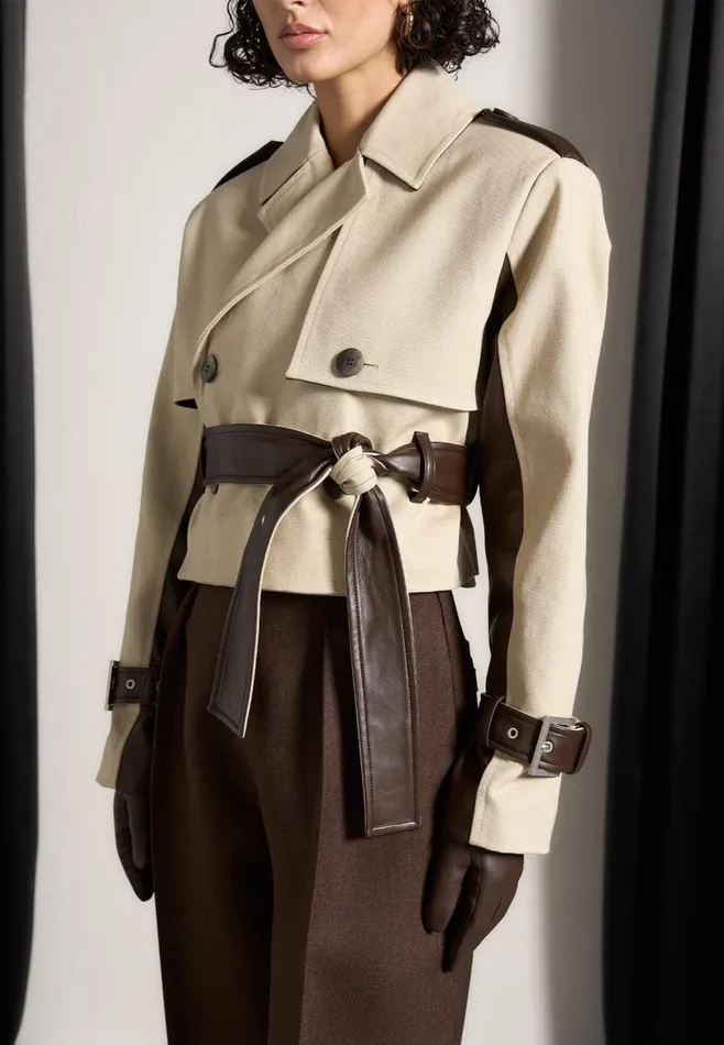 Women Manire De Voir Cropped Trench Coat With Belt Beigebrown