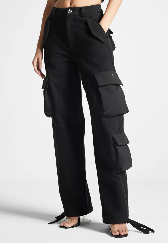 Women Manire De Voir High Waisted Loopback Cargo Pants Black