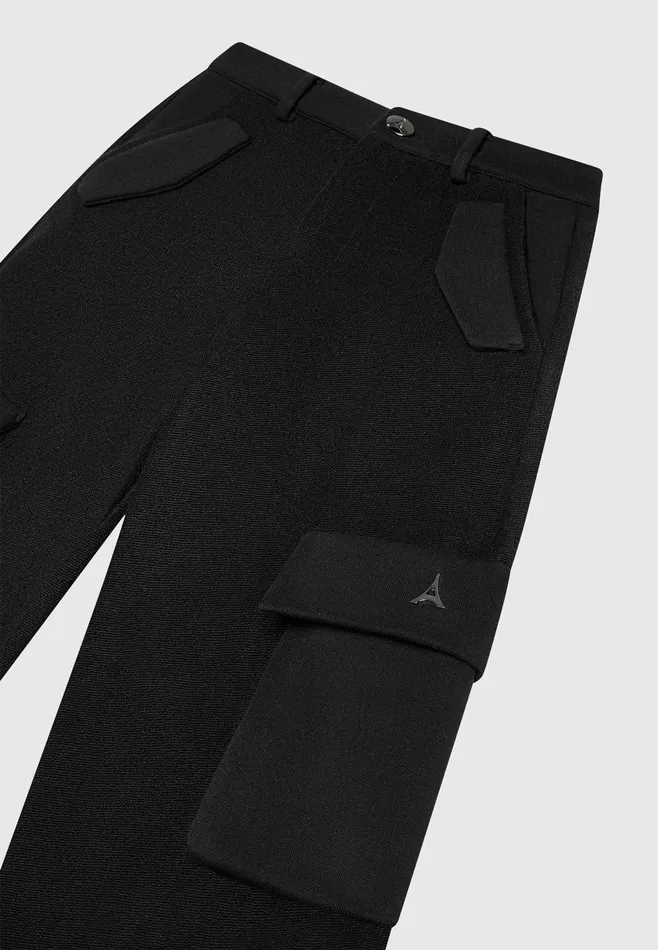 Women Manire De Voir High Waisted Loopback Cargo Pants Black