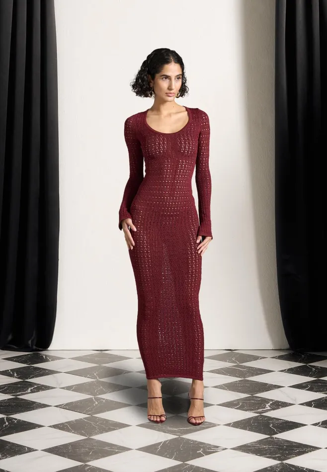 Women Manire De Voir Knitted Scoop Neck Maxi Dress Wine Red