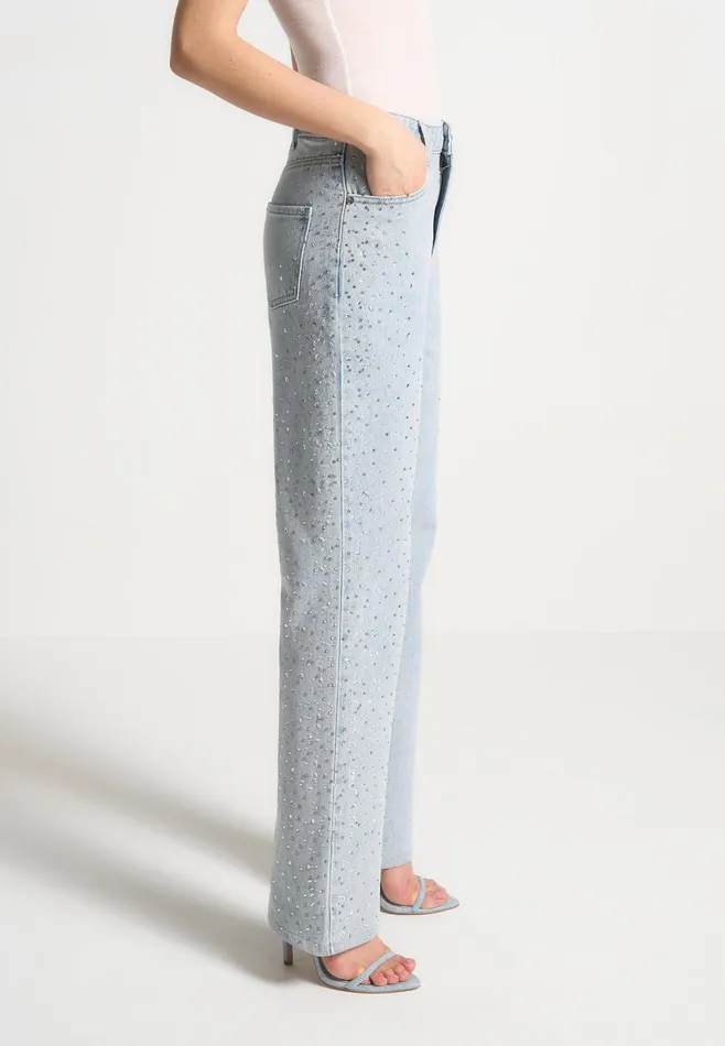 Women Manire De Voir Scattered Rhinestone Boyfriend Jeans Bleach Wash