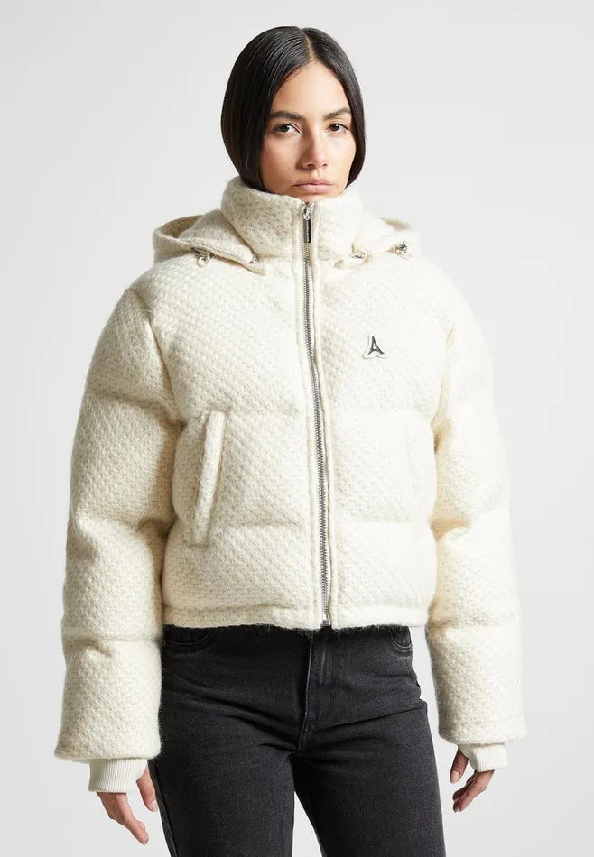 Women Manire De Voir Textured Knit Puffer Jacket Cream