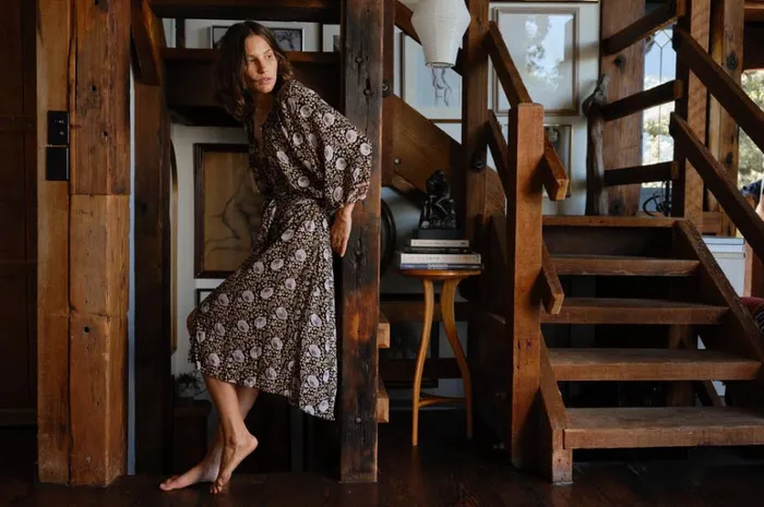 Women Natalie Martin Dresses Alex Midi With Sash Vintage Flowers Sepia Women Natalie Martin Dresses Alex Midi With Sash Vintage Flowers Sepia