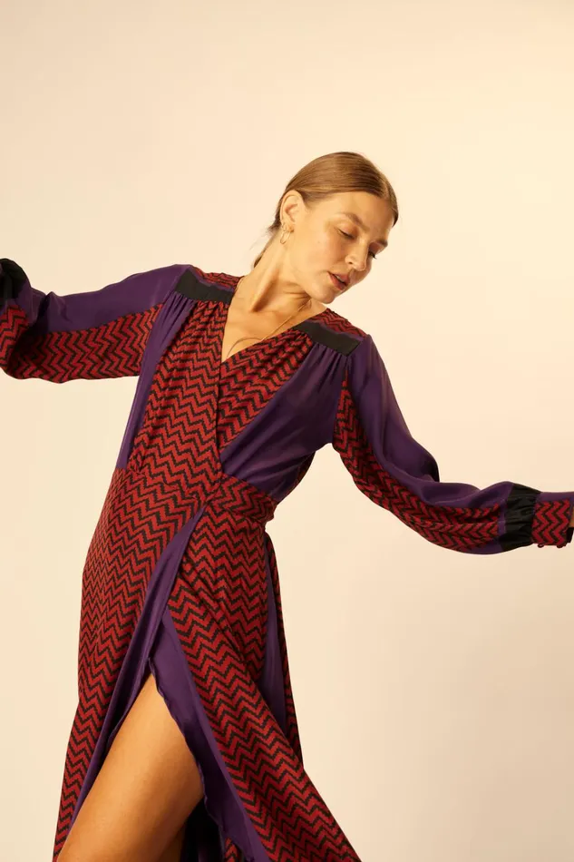 Women Natalie Martin Dresses Kate Long Sleeve Maxi Block Zigzag Aubergine
