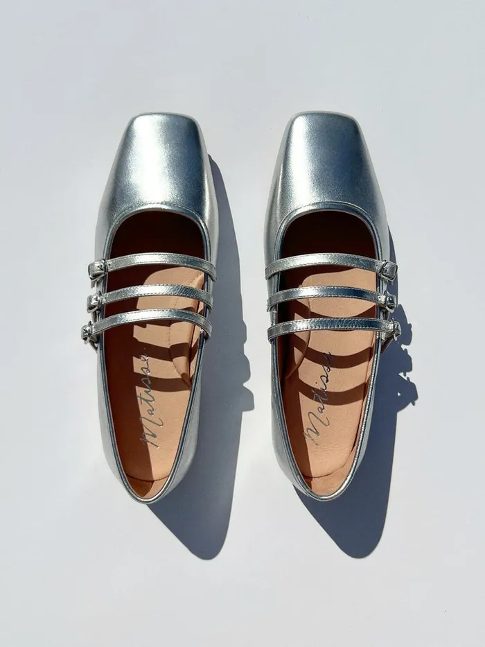 Women Nova Flat Silver Lisa Says Gah Flats