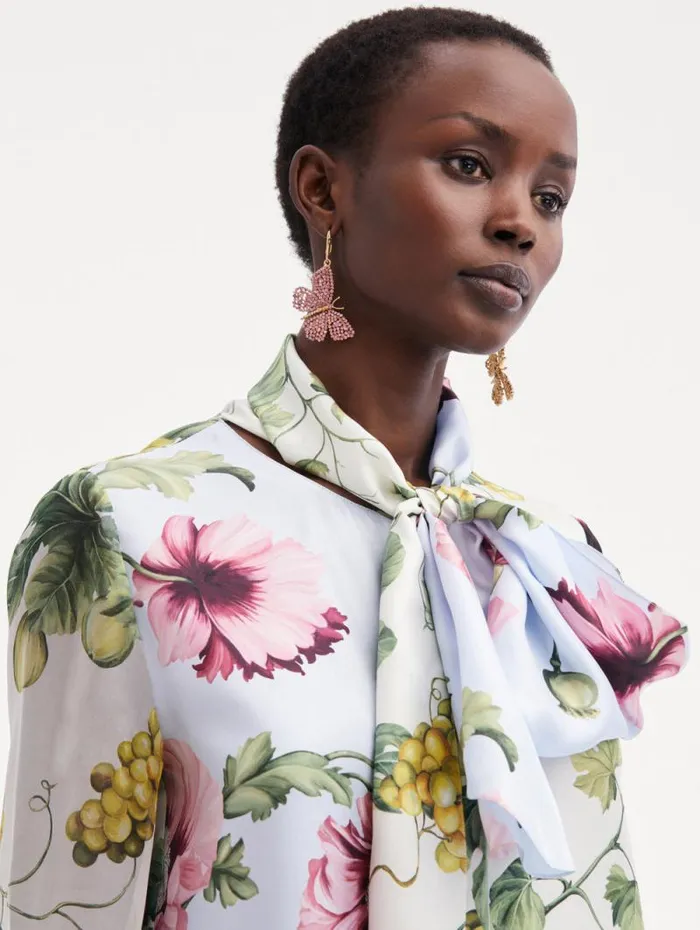 Women Oscar De La Renta Blouses and Knits Fig and Grapes Silk Chiffon Blouse Multi Women Oscar De La Renta Blouses and Knits Fig and Grapes Silk Chiffon Blouse Multi