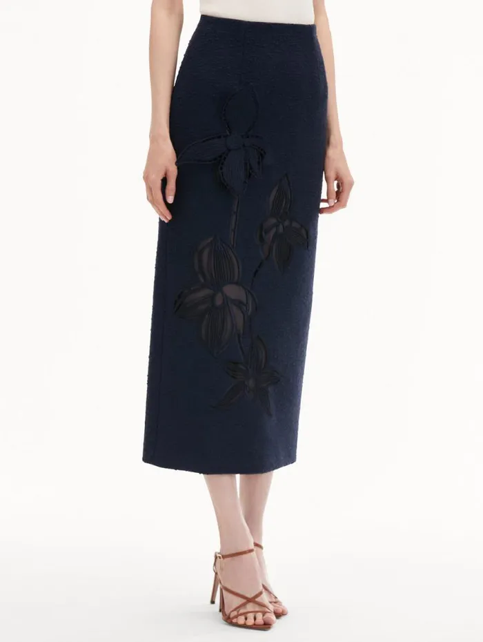 Women Oscar De La Renta Pants and Skirts Orchid Embroidered Tweed Skirt Navy