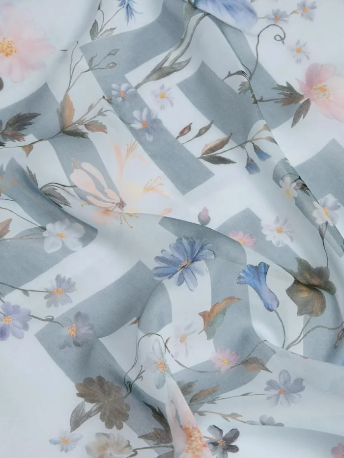Women Scarves Givenchy Shawl In Silk And Cotton Jacquard With 4G Flowers Print Frost