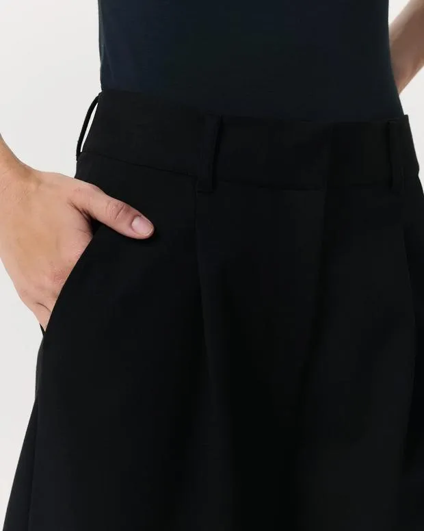 Women Shorts rag and bone Irina Ponte 1258243 Short BlackWhite