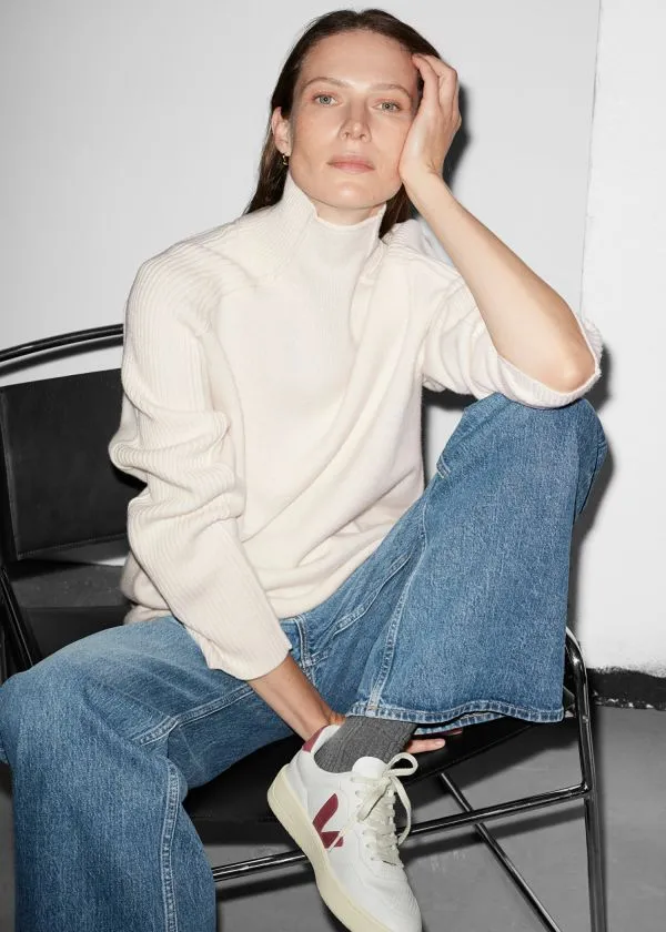 Women Sneakers and Other Stories Veja V90 Sneakers Whiteandred Women Sneakers and Other Stories Veja V90 Sneakers Whiteandred